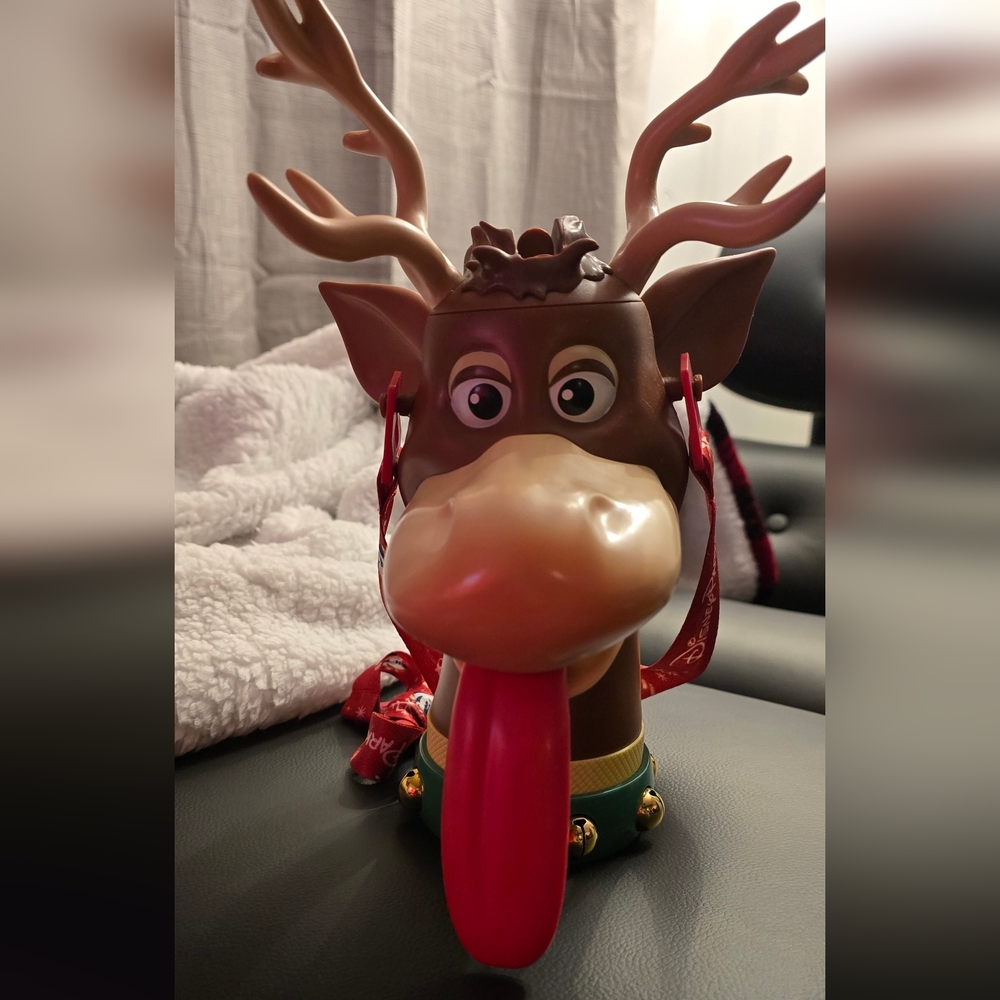 Disneyland Christmas parade reindeer sipper